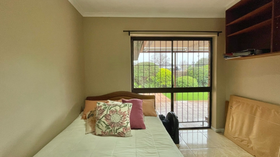 3 Bedroom Property for Sale in Martinville Western Cape